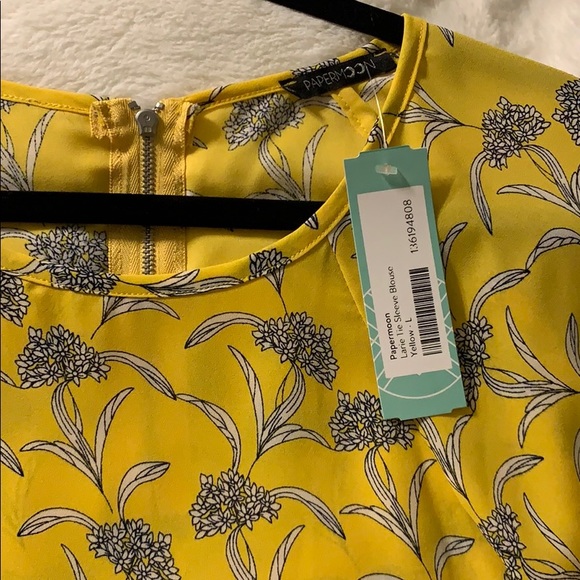 Blouse - Picture 2 of 2